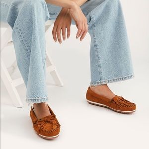 Minnetonka moccasins worn once, great condition from Free People